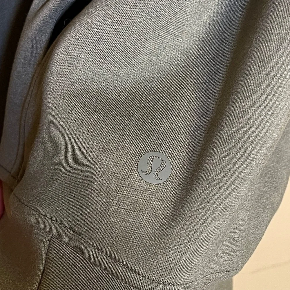 lululemon  Men's Hooded Pullover Sweatshirt - Olive Green